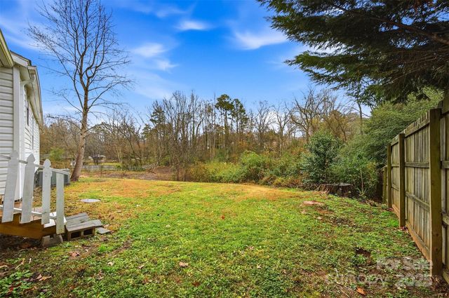 702 N 9th Street, Bessemer City, NC 28016