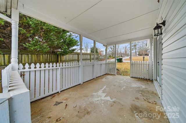 702 N 9th Street, Bessemer City, NC 28016