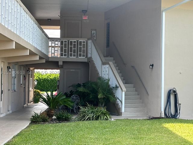 298 SE 6th Ave 15, Pompano Beach, FL 33060
