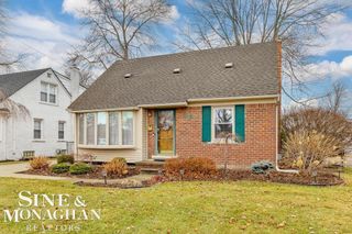 22725 Rosedale Court, St Clair Shores, MI 48080