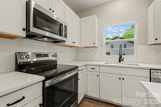 112 E Hilltop Drive, Gastonia, NC 28054