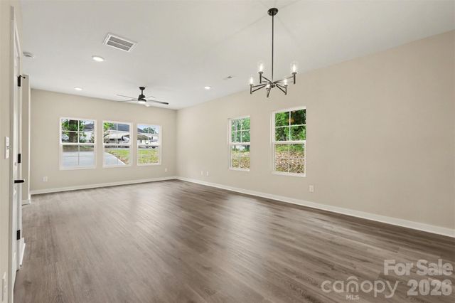 112 E Hilltop Drive, Gastonia, NC 28054