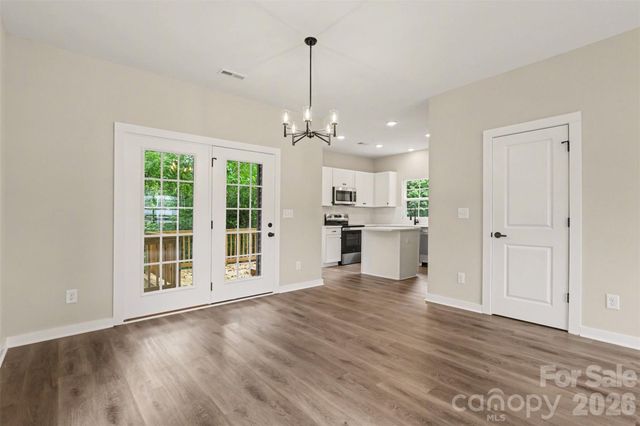 112 E Hilltop Drive, Gastonia, NC 28054