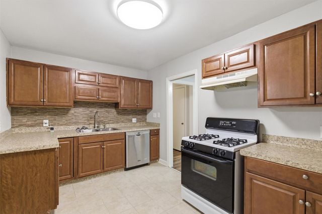 3615 Alberta Street, Houston, TX 77021