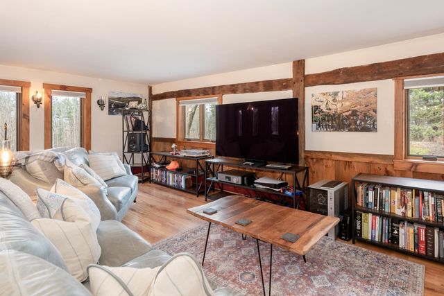 73 College Road, Center Harbor, NH 03226