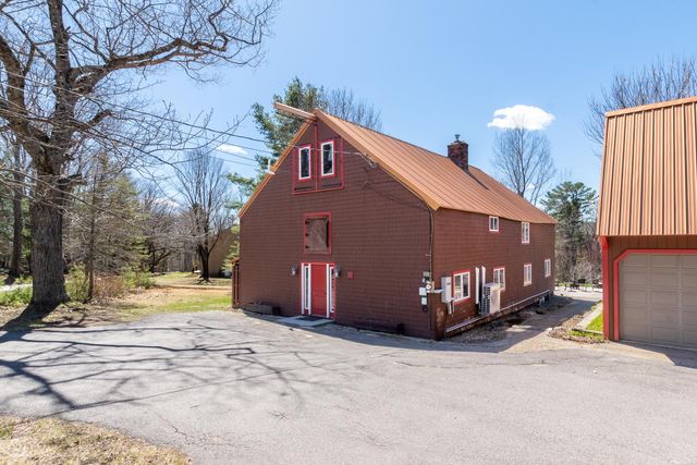 73 College Road, Center Harbor, NH 03226