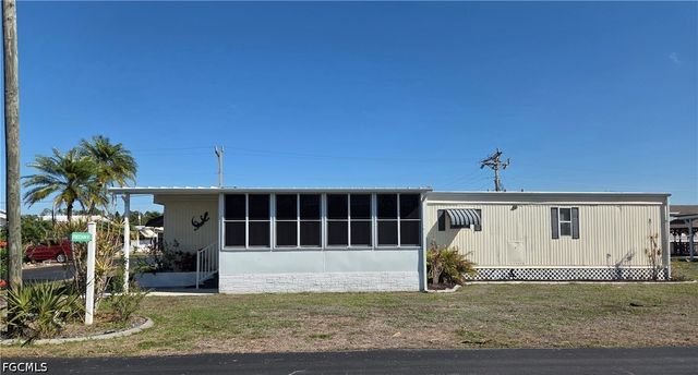 551 Freedom ST, North Fort Myers, FL 33917