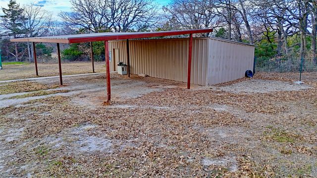 584 W Alamo Road, Bowie, TX 76230