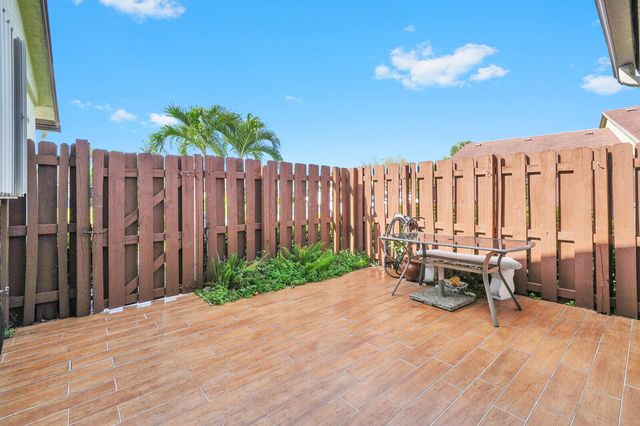 3789 Cocoloba Lane, Boynton Beach, FL 33436