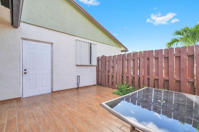 3789 Cocoloba Lane, Boynton Beach, FL 33436