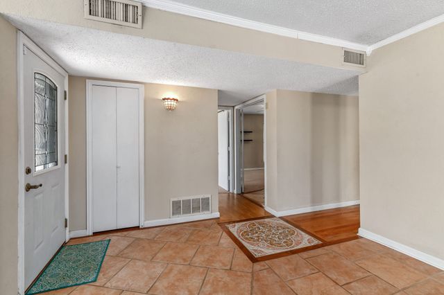 801 Meadowlark Drive, Lewisville, TX 75067