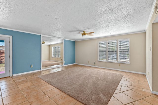 801 Meadowlark Drive, Lewisville, TX 75067