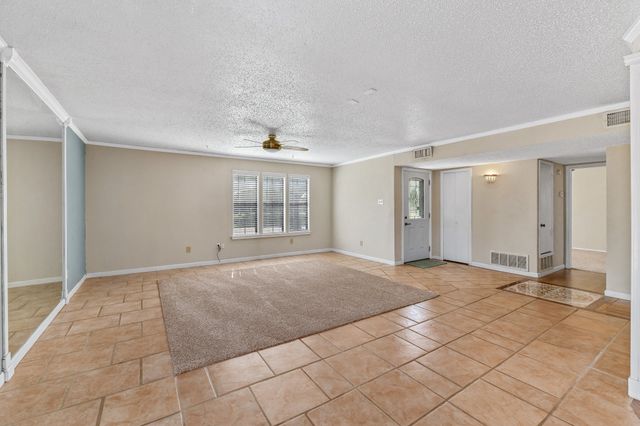 801 Meadowlark Drive, Lewisville, TX 75067