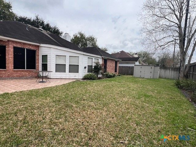 204 Windy Way Drive, Victoria, TX 77904