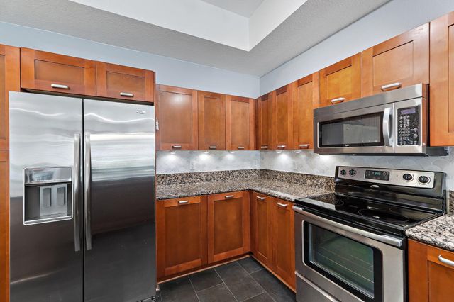 40 SE Sedona Circle 102, Stuart, FL 34994