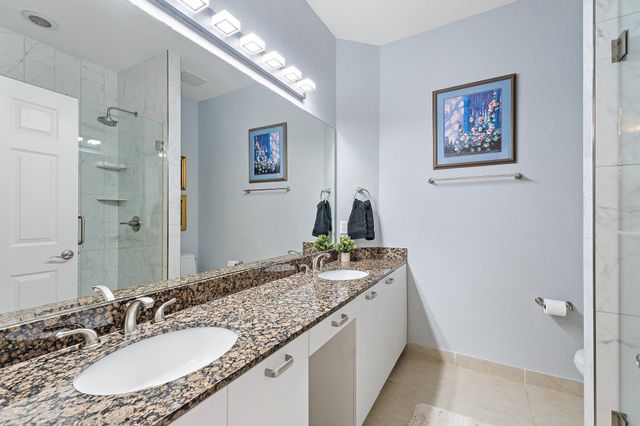 40 SE Sedona Circle 102, Stuart, FL 34994