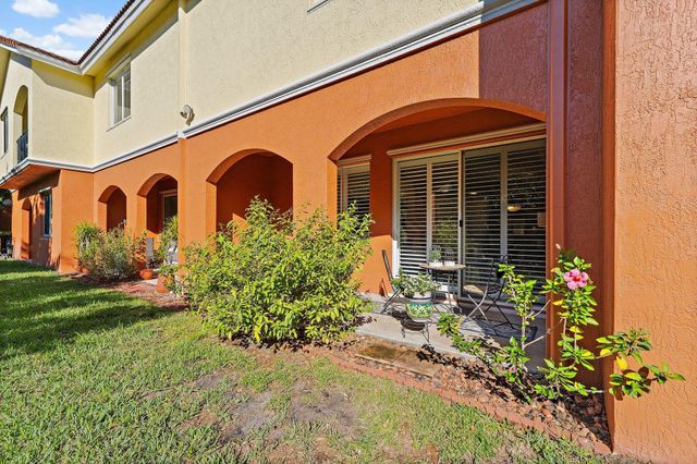40 SE Sedona Circle 102, Stuart, FL 34994