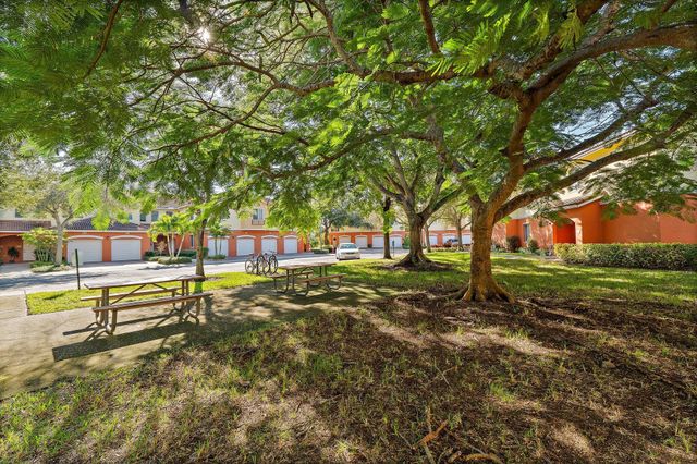 40 SE Sedona Circle 102, Stuart, FL 34994