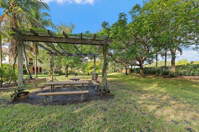 40 SE Sedona Circle 102, Stuart, FL 34994