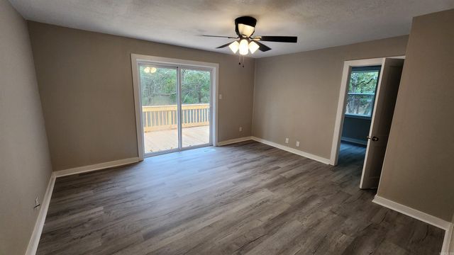 12416 Heinke Rd, Mabelvale, AR 72103