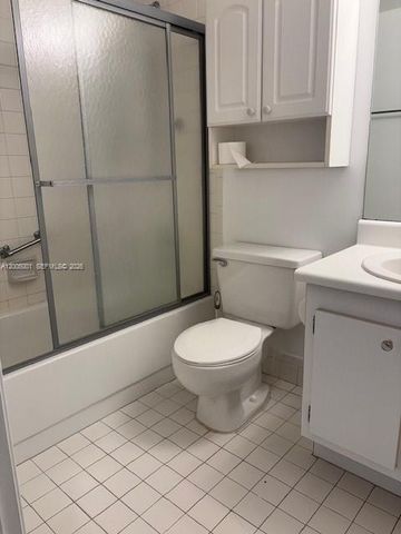 13455 SW 9th Ct 208J, Pembroke Pines, FL 33027