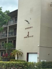 13455 SW 9th Ct 208J, Pembroke Pines, FL 33027