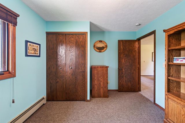 3800 101st Avenue N, Brooklyn Park, MN 55443