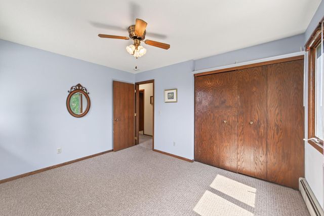 3800 101st Avenue N, Brooklyn Park, MN 55443