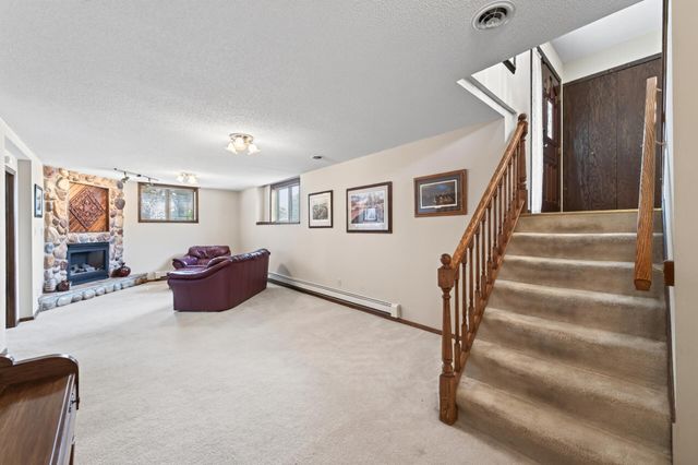 3800 101st Avenue N, Brooklyn Park, MN 55443