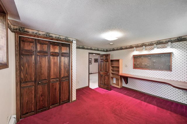 3800 101st Avenue N, Brooklyn Park, MN 55443