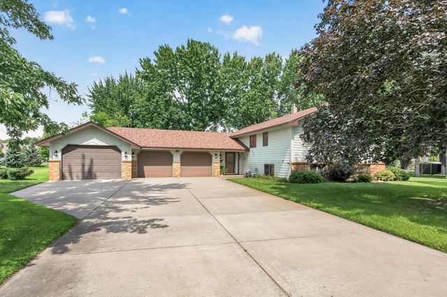 3800 101st Avenue N, Brooklyn Park, MN 55443