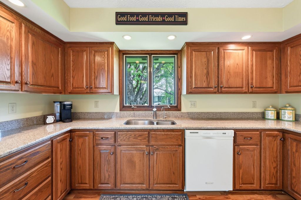 3800 101st Avenue N, Brooklyn Park, MN 55443 — photo 2
