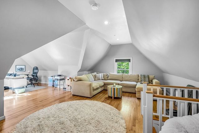 1 Webster Ln, Wilbraham, MA 01095