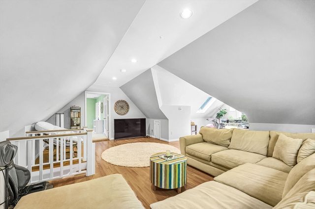 1 Webster Ln, Wilbraham, MA 01095