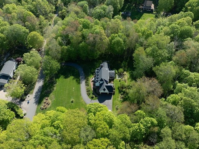 1 Webster Ln, Wilbraham, MA 01095