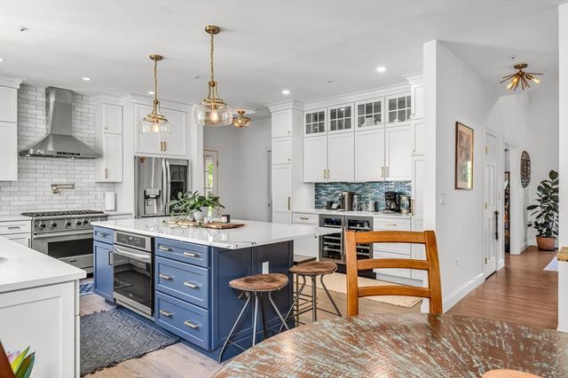1 Webster Ln, Wilbraham, MA 01095