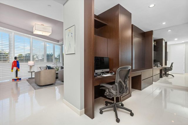 1000 S Ocean Boulevard 208, Boca Raton, FL 33432