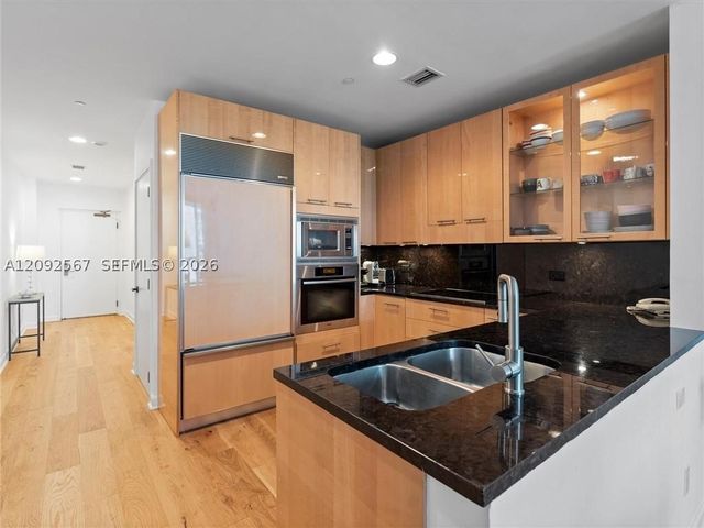 6799 Collins Ave 301, Miami Beach, FL 33141