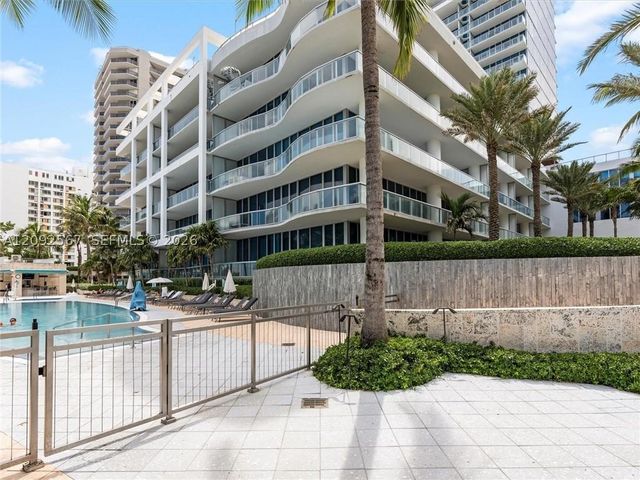 6799 Collins Ave 301, Miami Beach, FL 33141