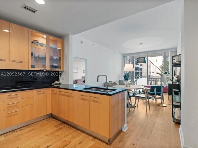 6799 Collins Ave 301, Miami Beach, FL 33141