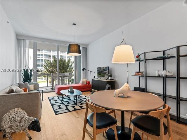 6799 Collins Ave 301, Miami Beach, FL 33141