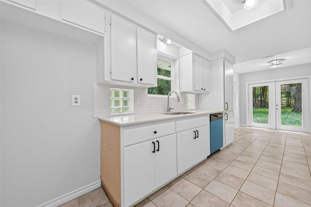 18747 Woodridge Drive, Conroe, TX 77302