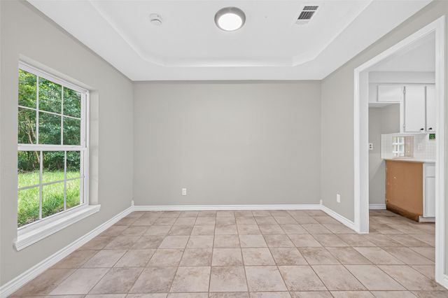 18747 Woodridge Drive, Conroe, TX 77302