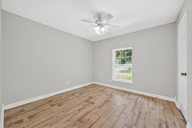 18747 Woodridge Drive, Conroe, TX 77302