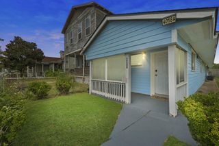 4018 Sealy Ave Street, Galveston, TX 77550