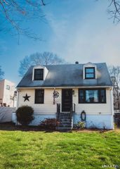 223 Hillandale Avenue, Stamford, CT 06906