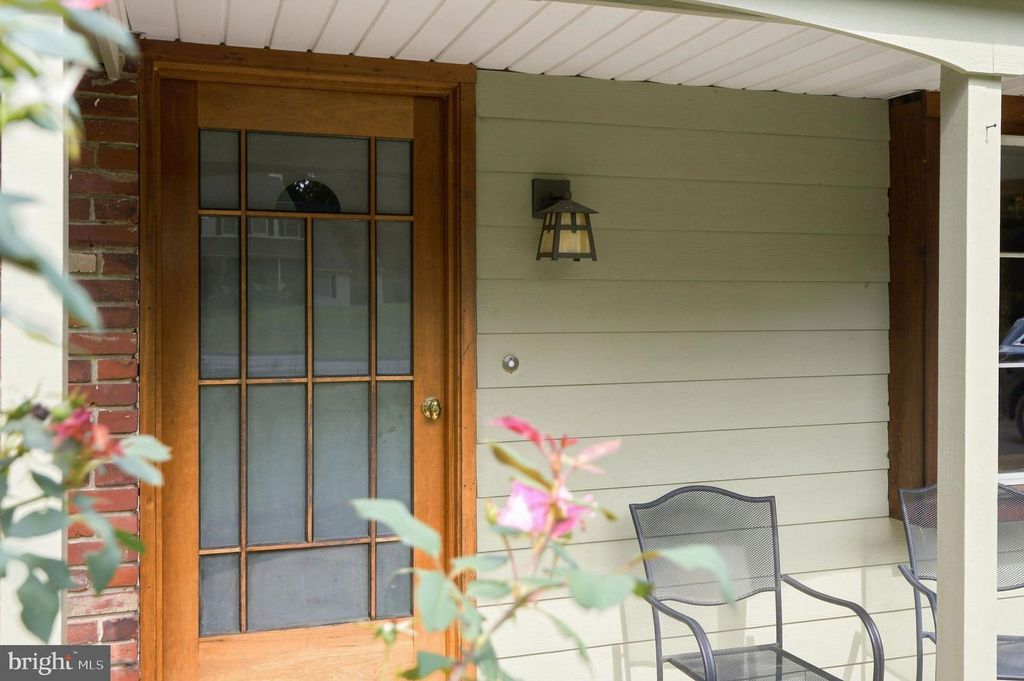 272 W SANDY RIDGE RD, DOYLESTOWN, PA 18901 — photo 5