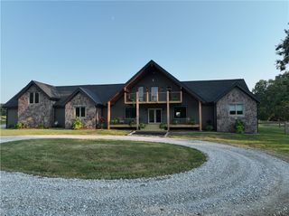 17085 Stage Coach Road, Gravette, AR 72736
