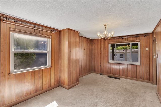 123 High St, Findlay Twp, PA 15126