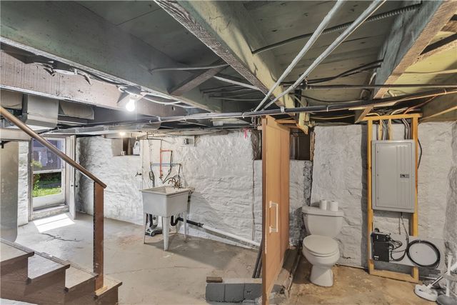 123 High St, Findlay Twp, PA 15126